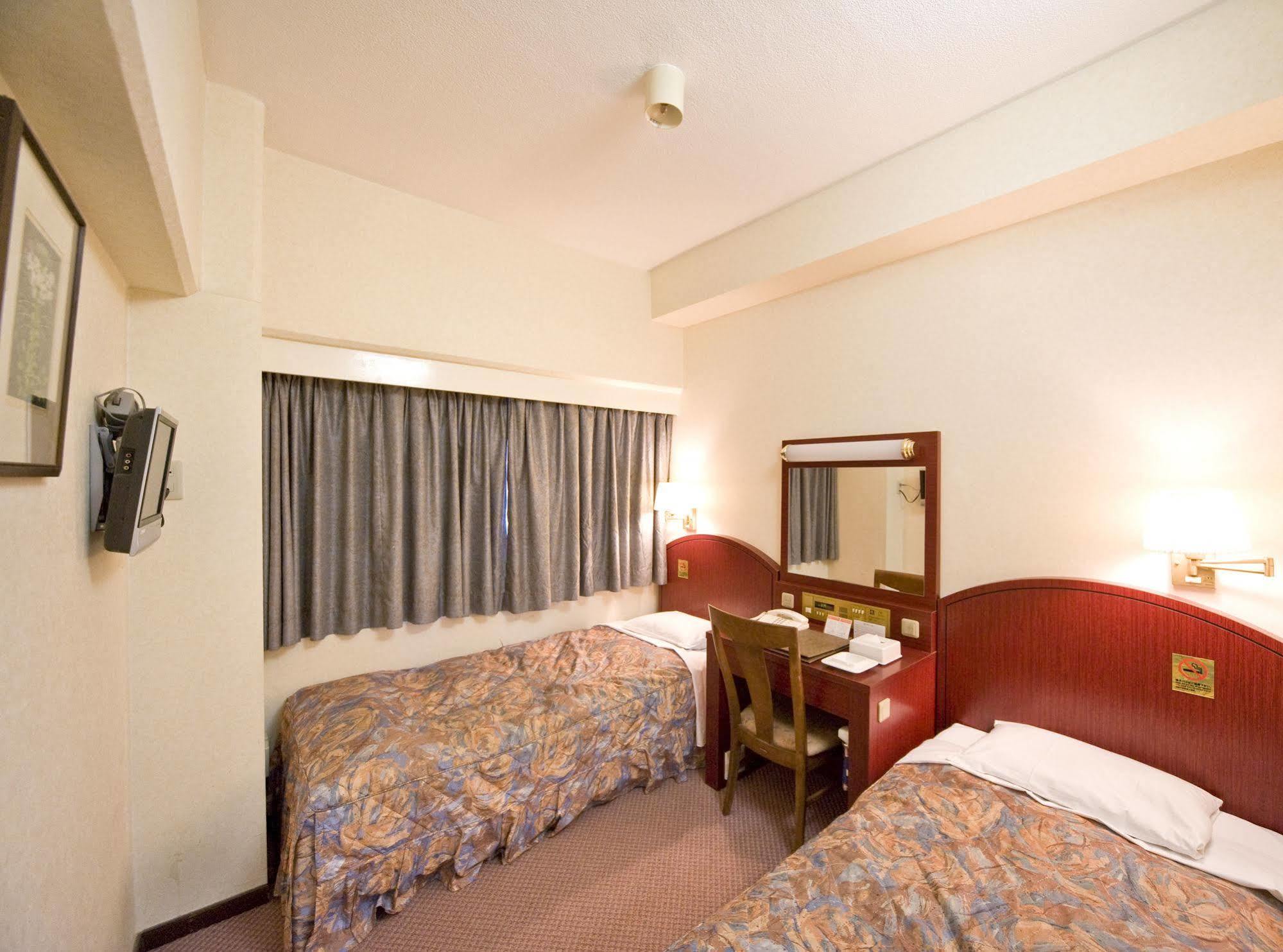 Akasaka Yoko Hotel Токио Екстериор снимка